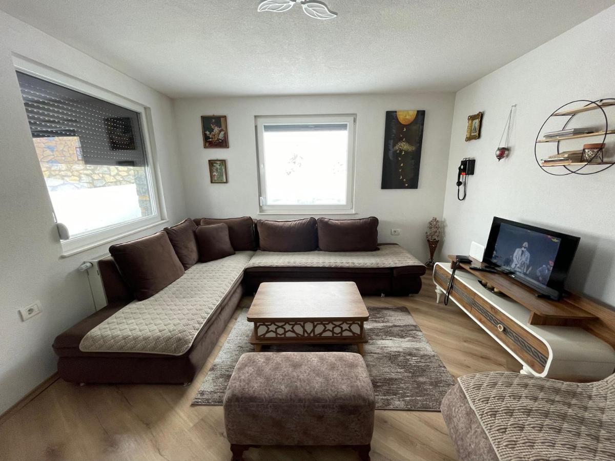 Villa 80 Kodra E Diellit Tetovo Bagian luar foto