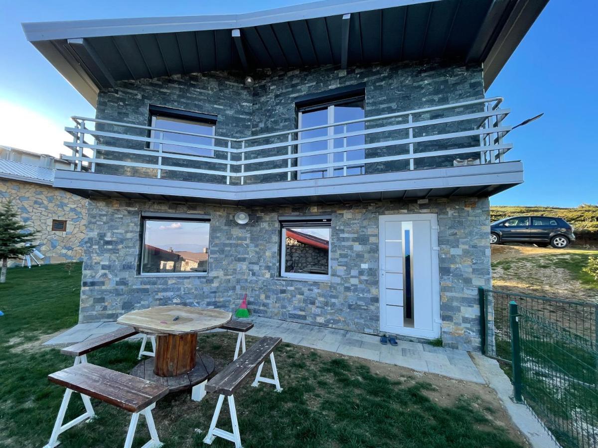 Villa 80 Kodra E Diellit Tetovo Bagian luar foto