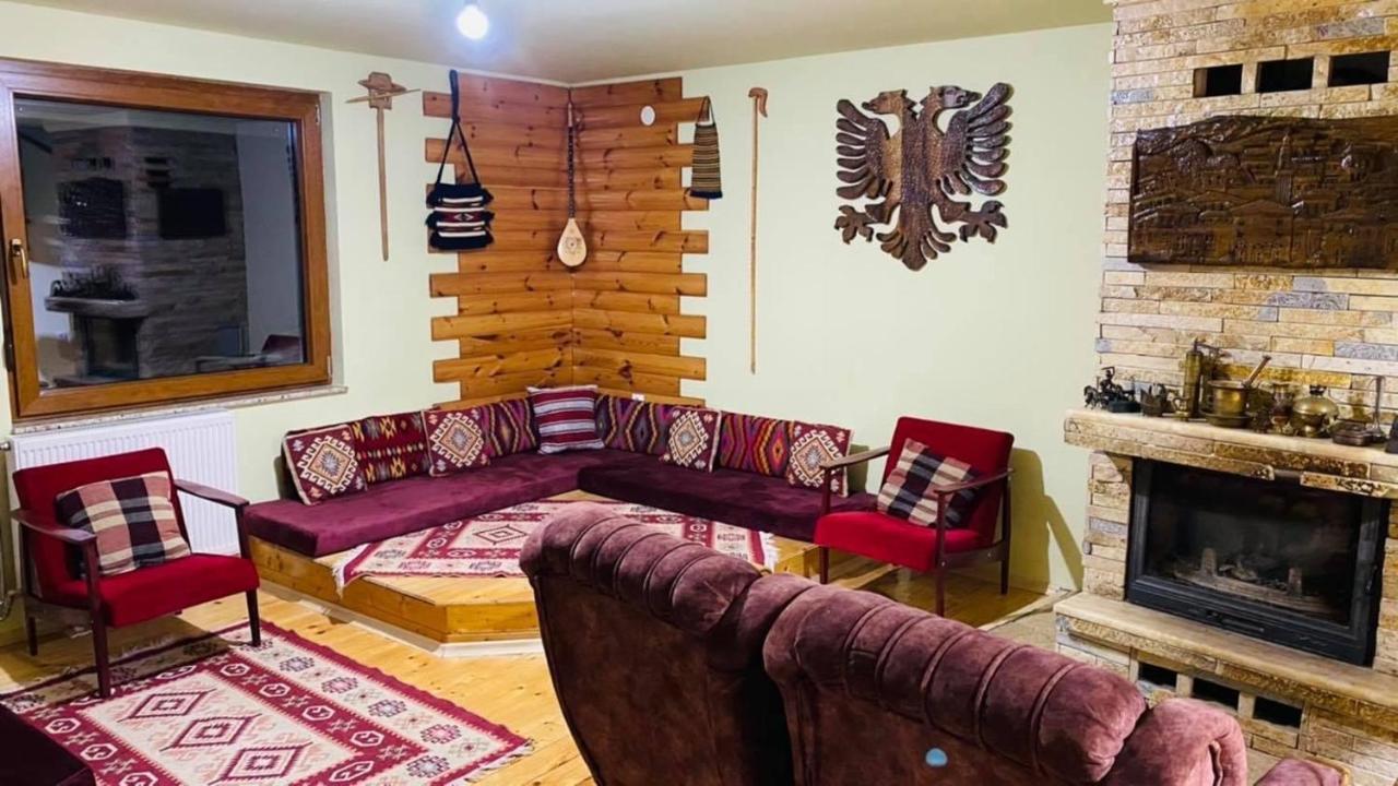Villa 80 Kodra E Diellit Tetovo Bagian luar foto